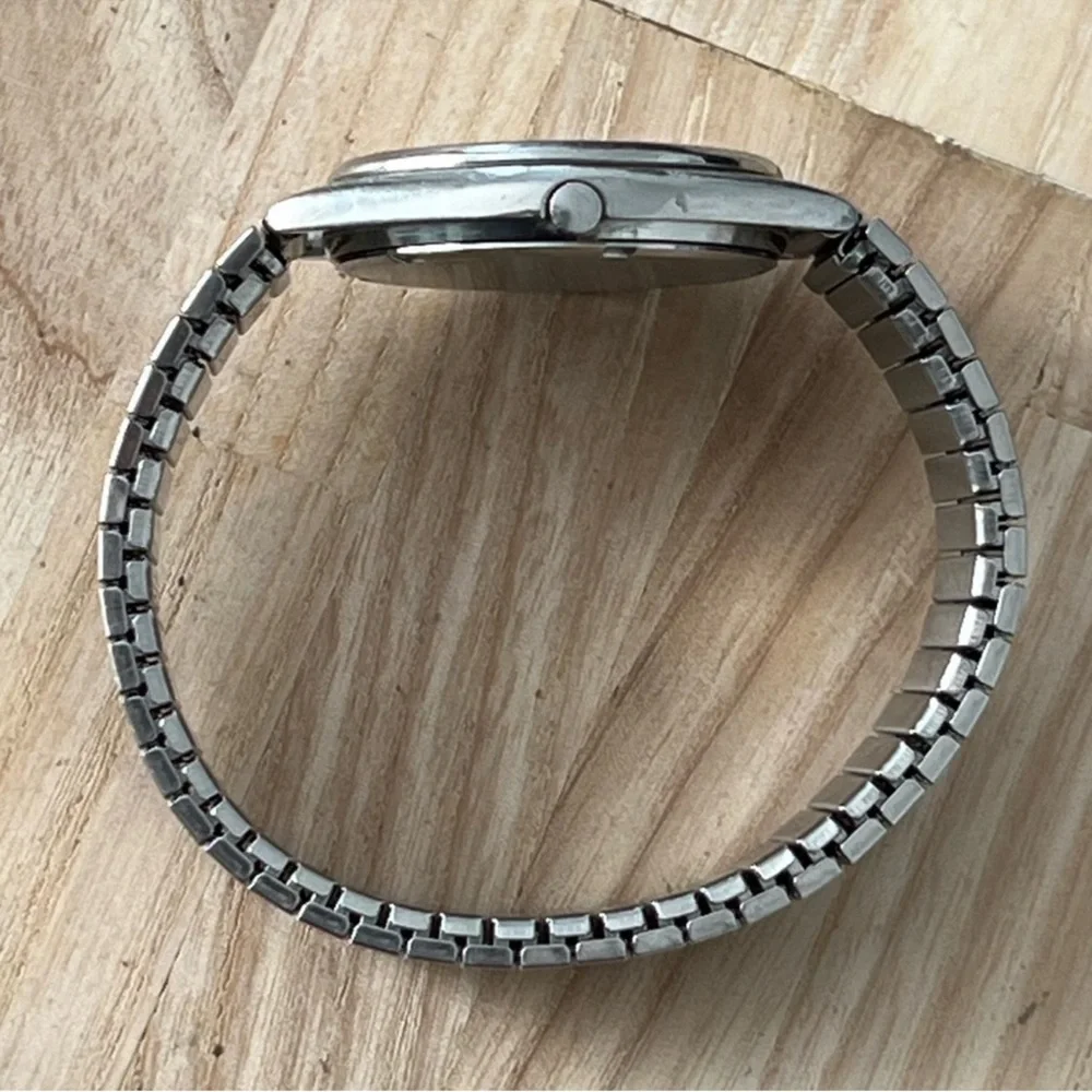 Seiko SQ Men's Watch Vintage Stainless Dial Stretch Bracelet Date Windows
